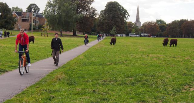 Shared use path in Cambridge 